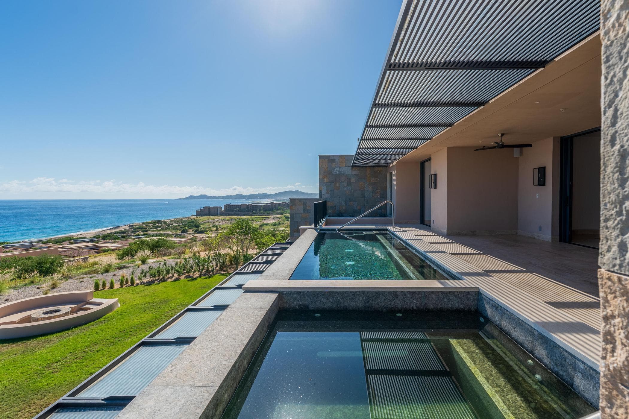 NORTH ENCLAVES, RITZ CARLTON