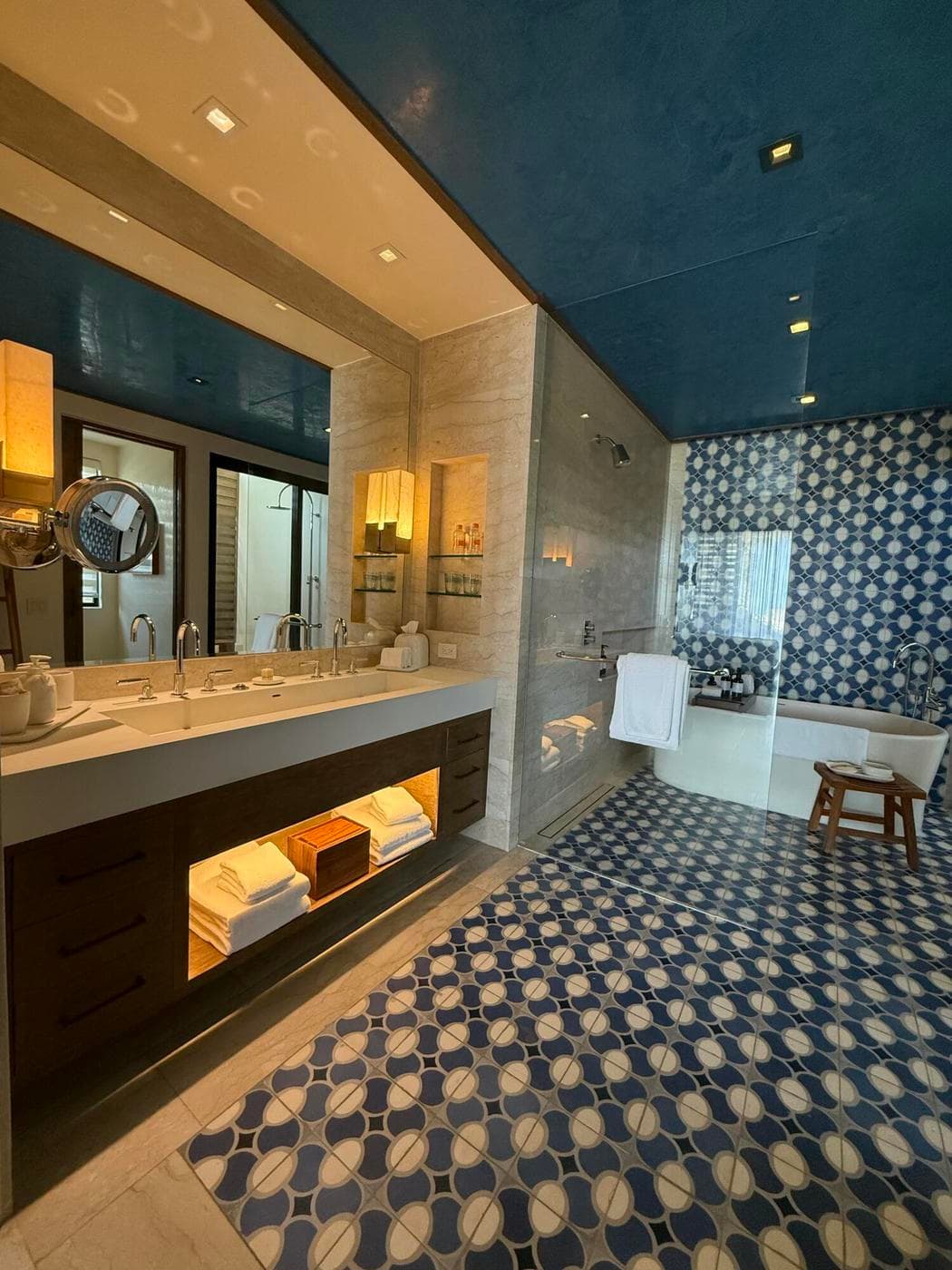 Chileno Bay Residences