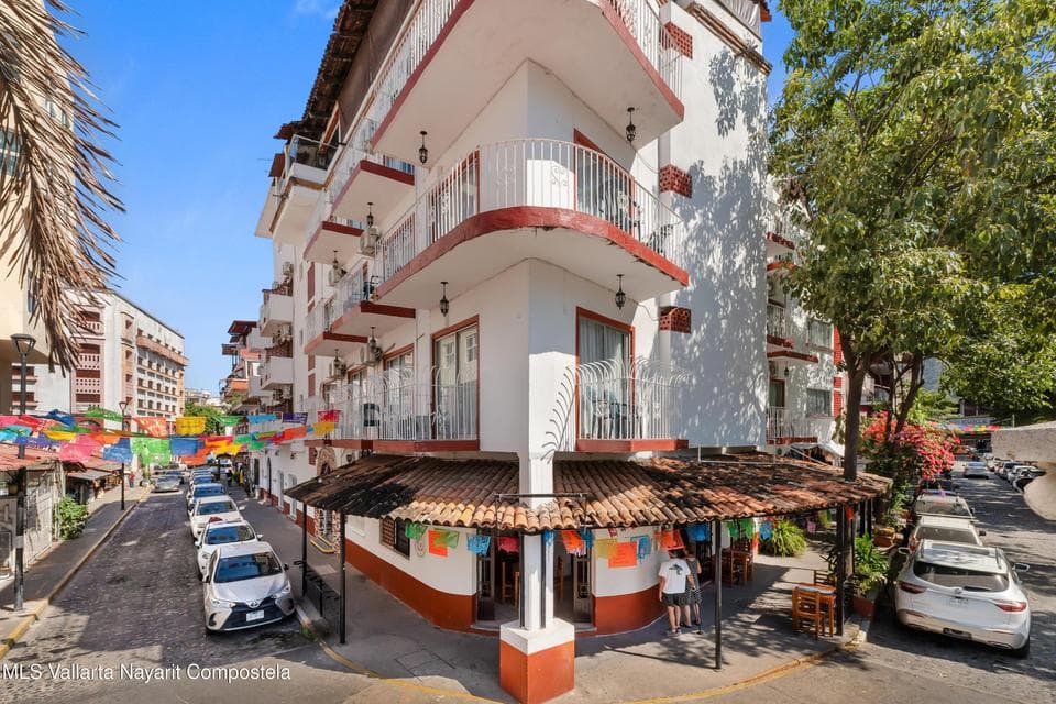 HOTEL ENCINO
