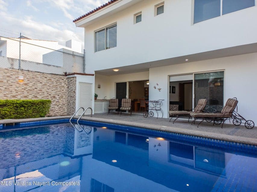 Casa Cutzmala