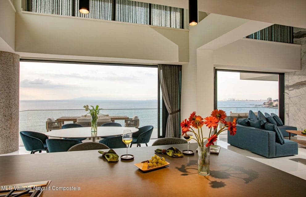 The Reef - SKY VILLA
