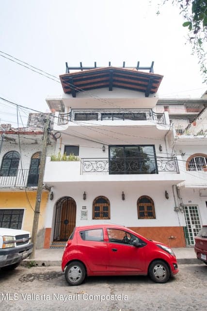 CASA AQUILES