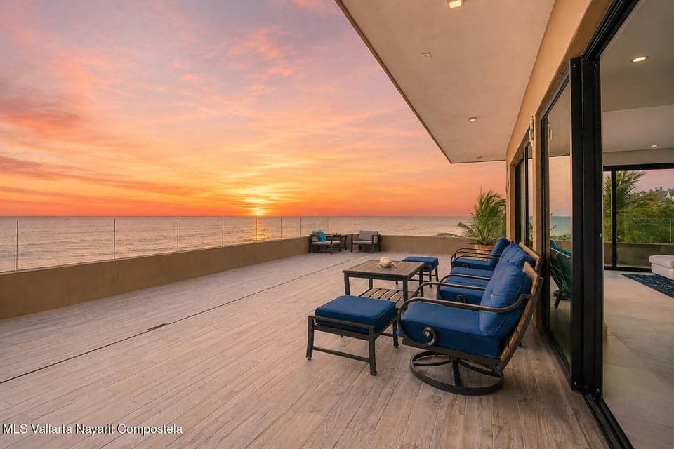Condo Sunset Beachfront