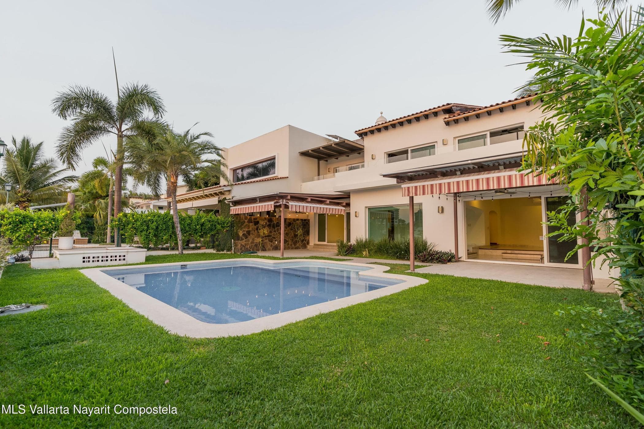 VILLA 5