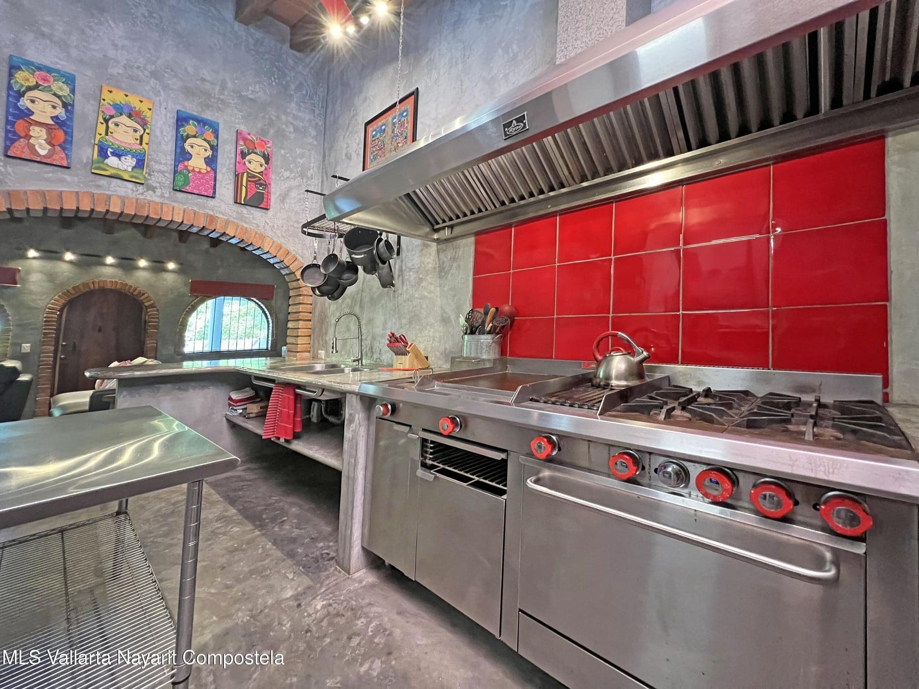 CASA ROBERTO