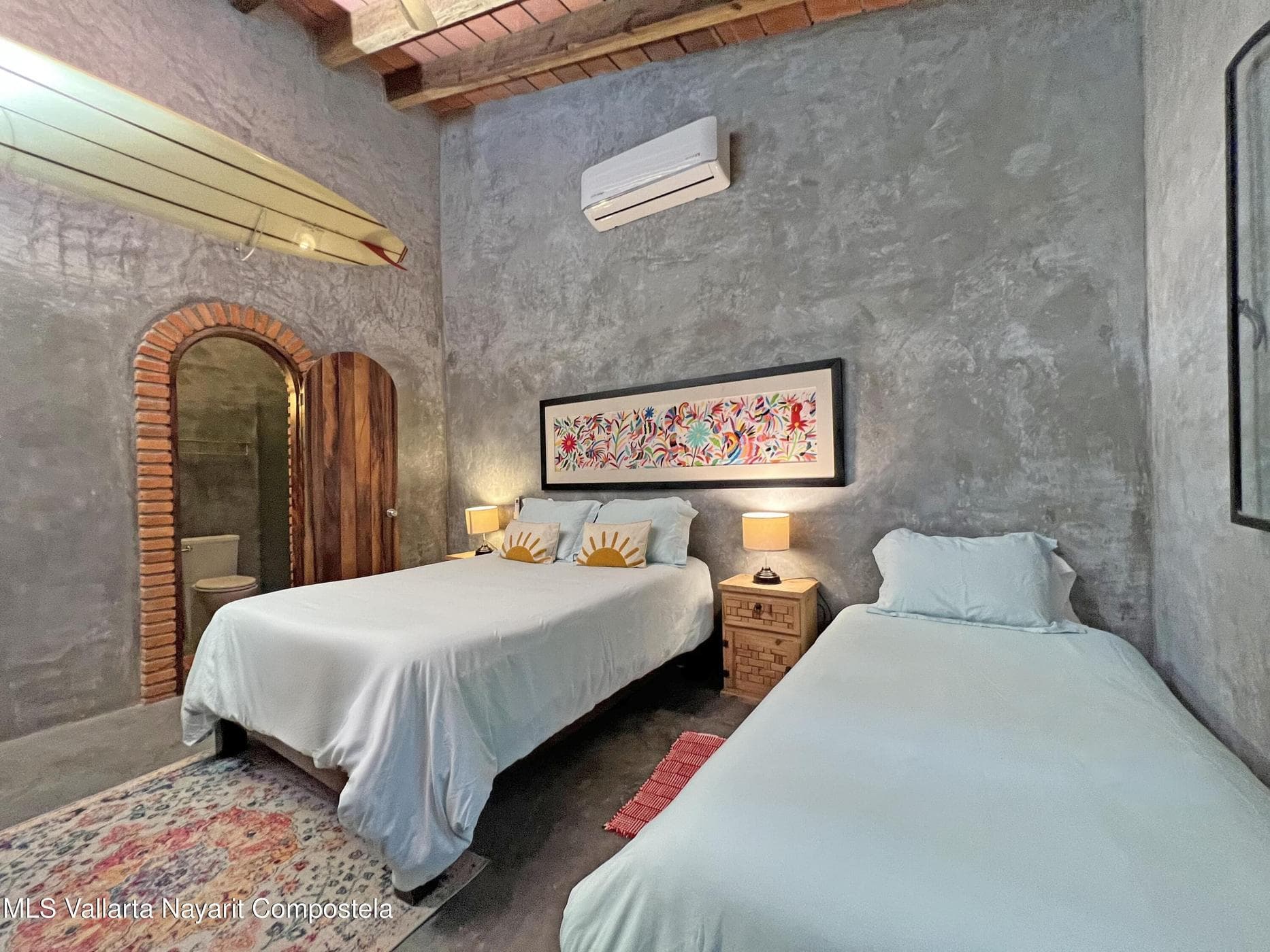 CASA ROBERTO