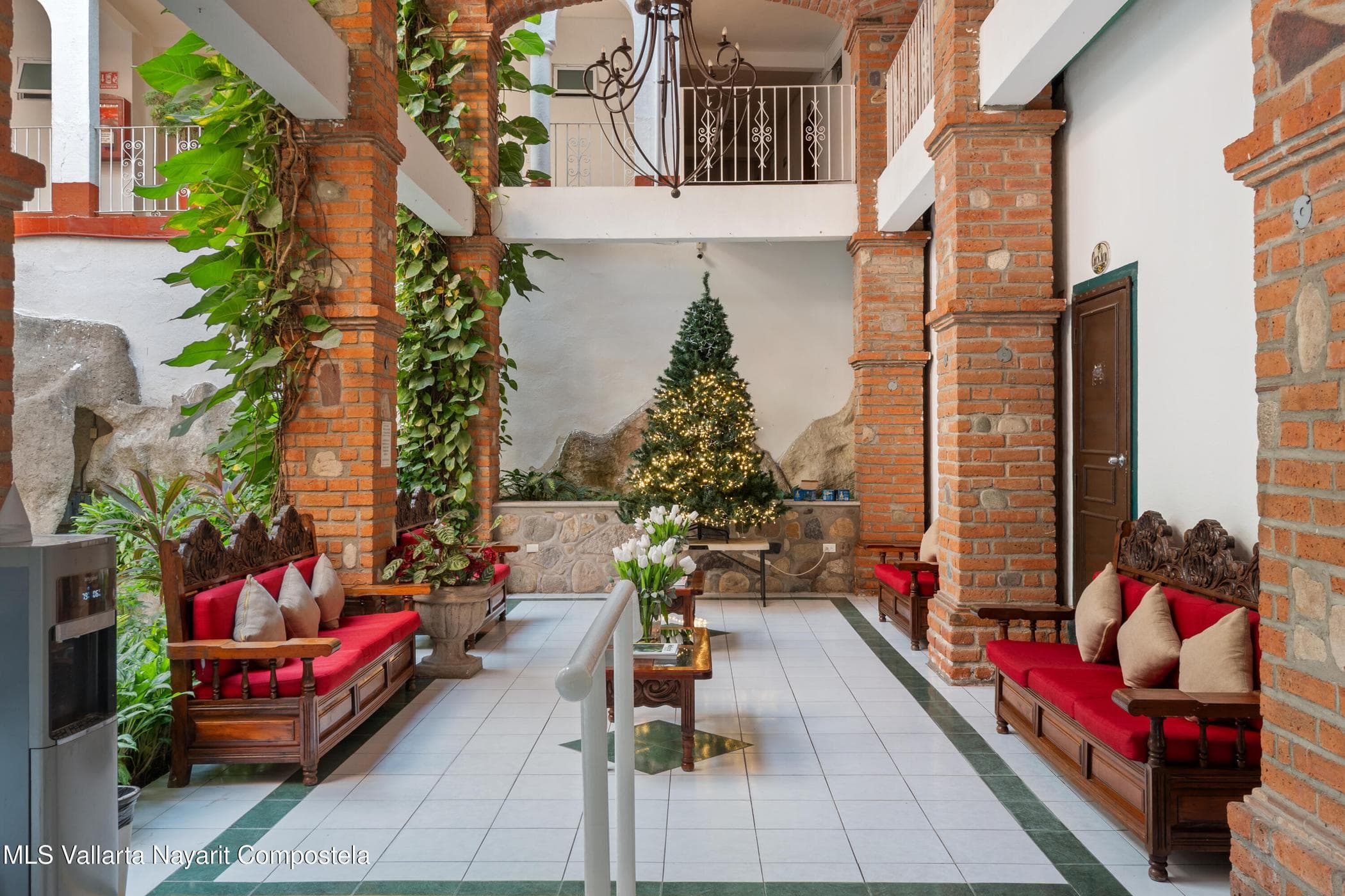 HOTEL ENCINO