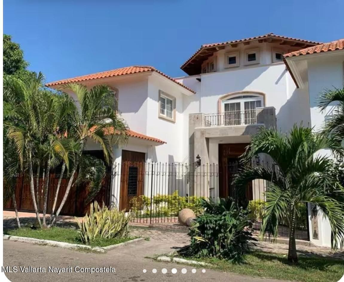 CASA MANZANERO