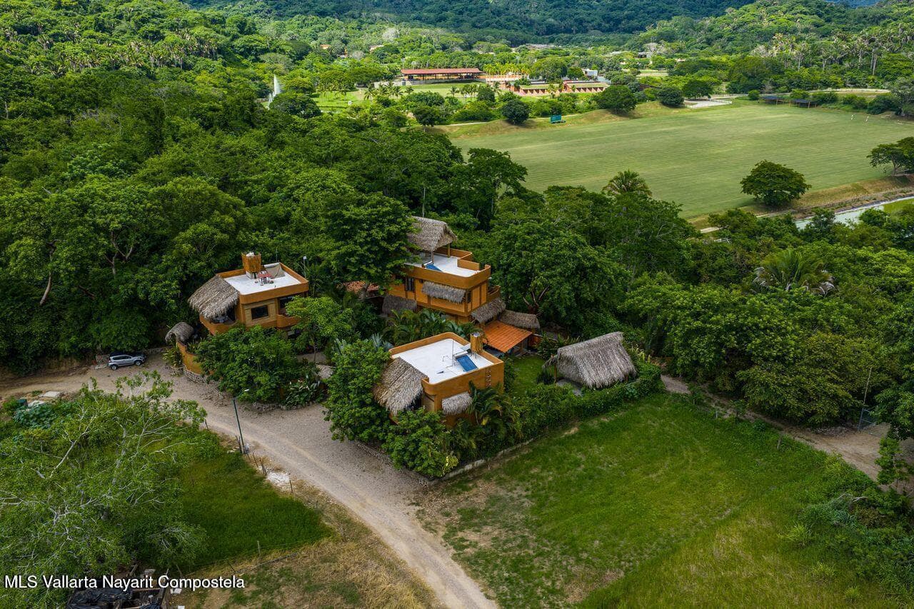 Casa de los Pajaros