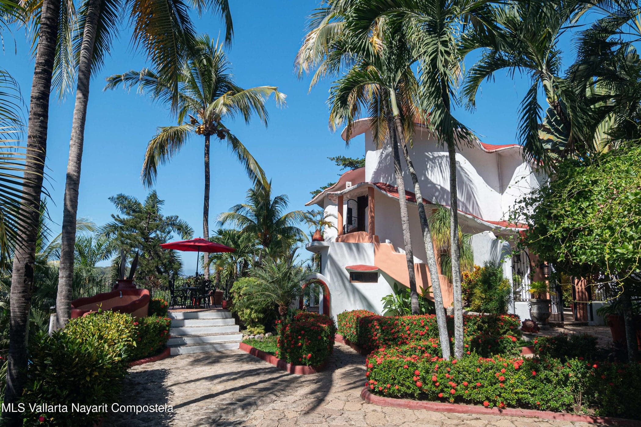 Casa Caracol Estate