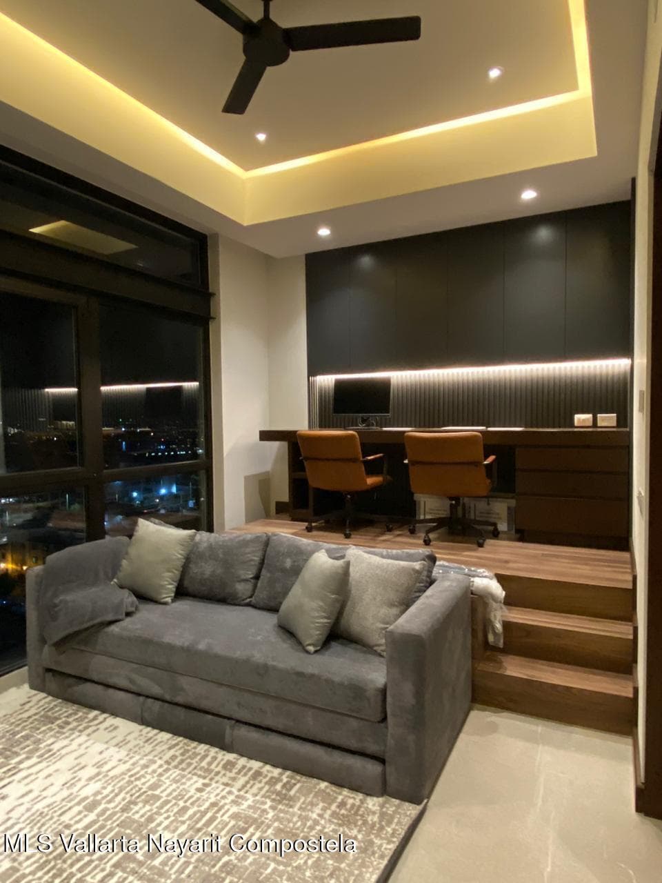 Penthouse 1201, T1