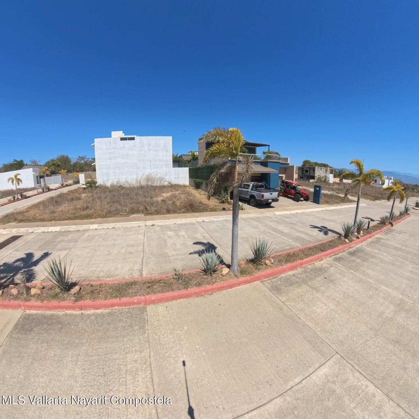 PASEO DEL AGAVE M-5 L-10