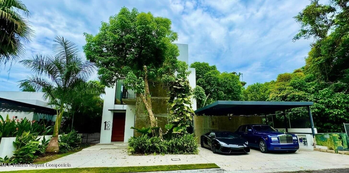 CASA DE LAS FLORES