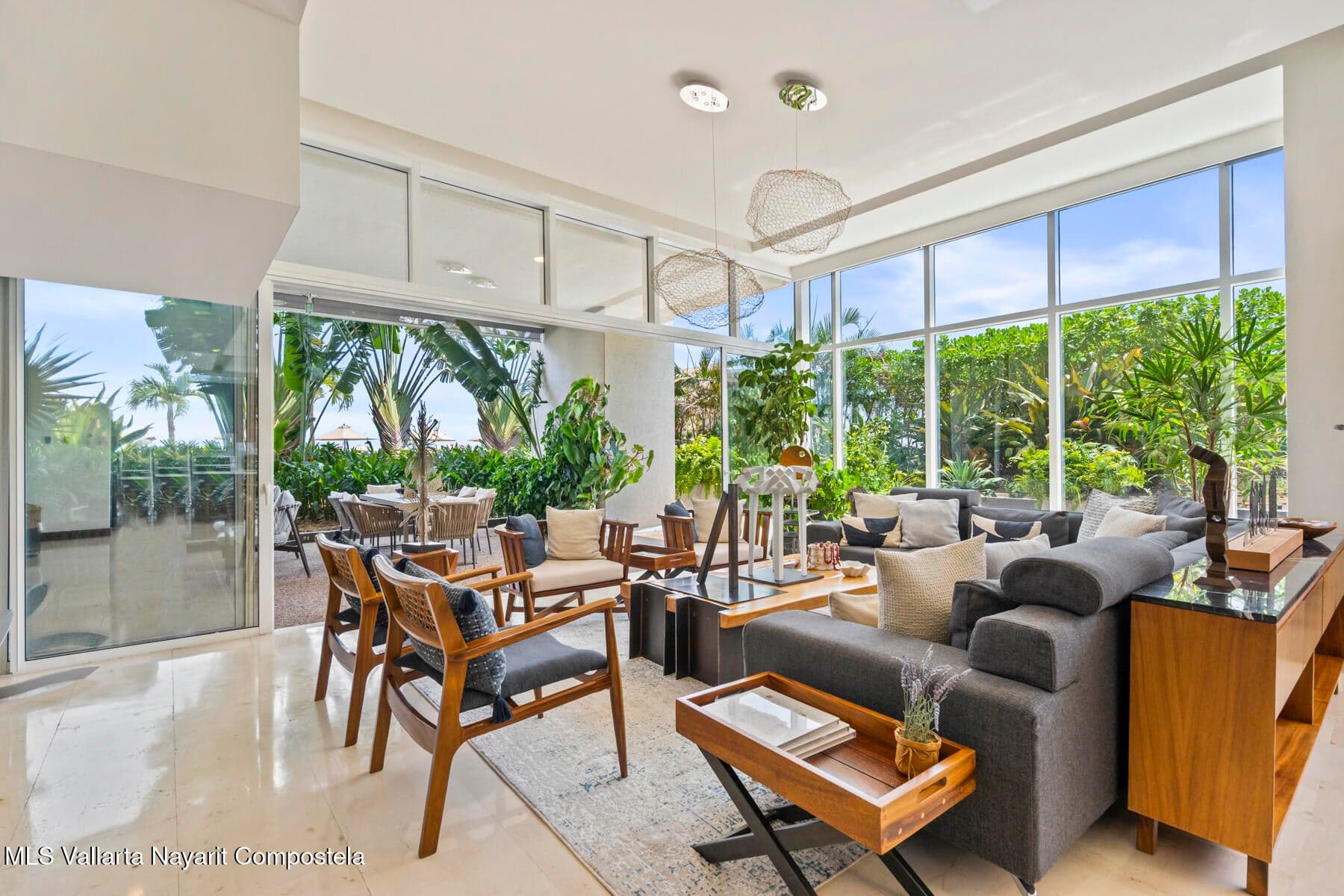 Tres Mares Garden Residence