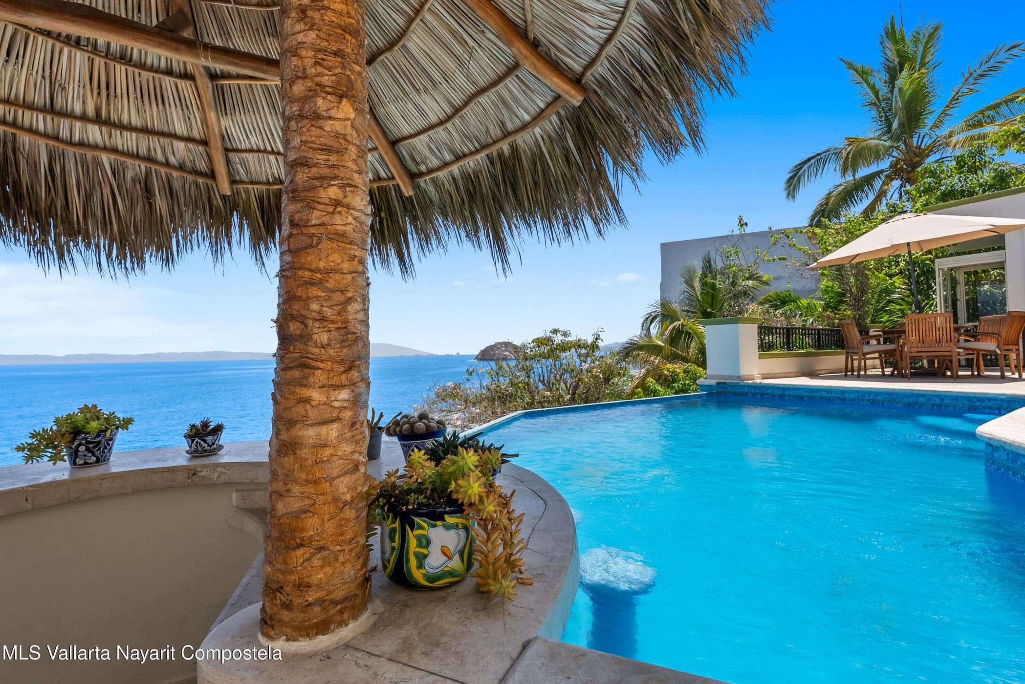 Villa Oceana y Terreno