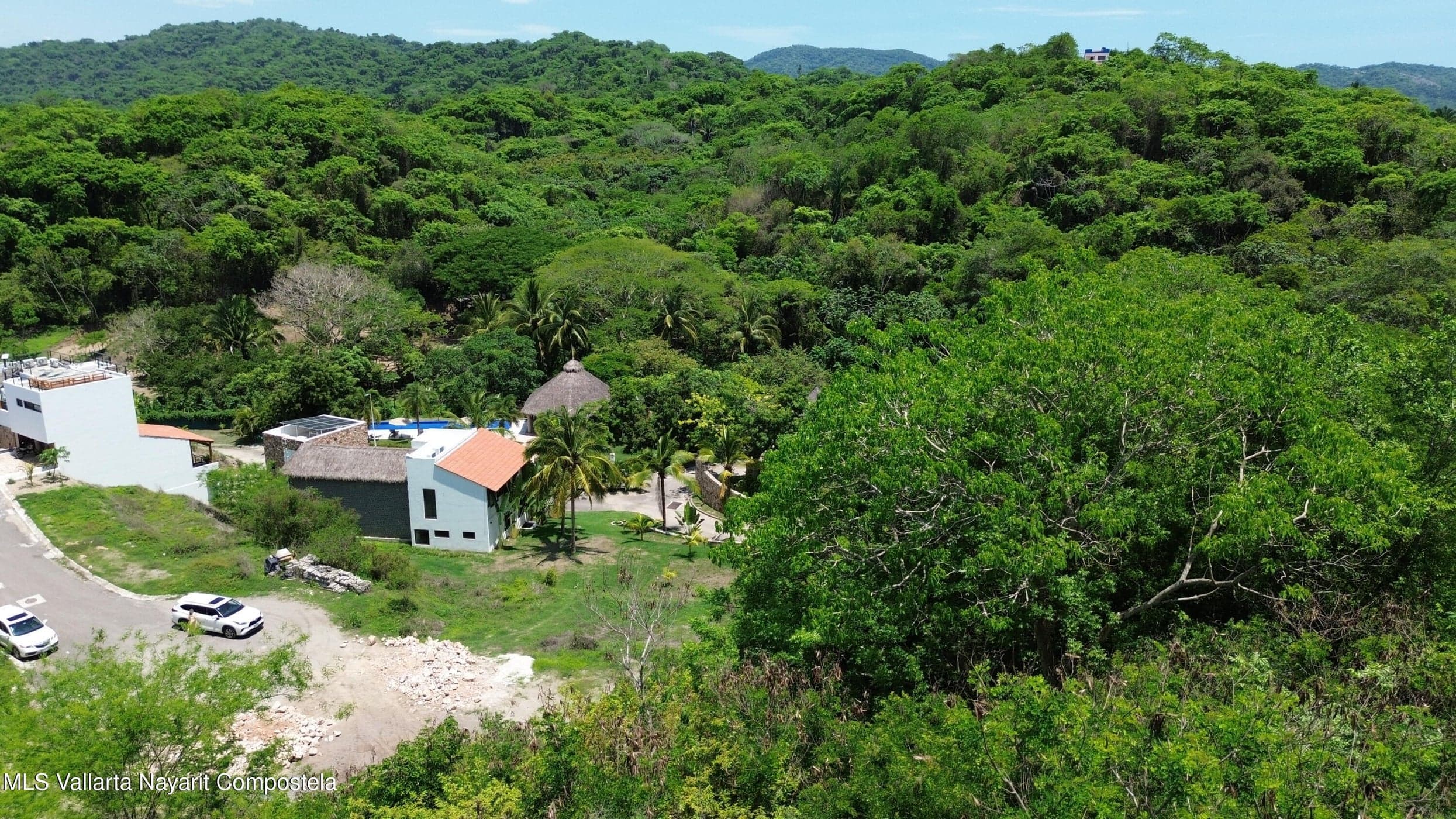 Reserva 1, Selva Makuu