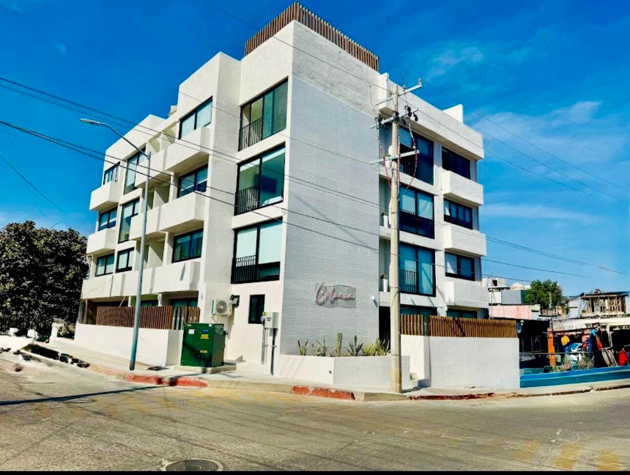 Hotel Colmena