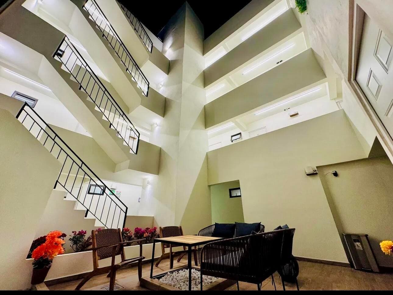 Hotel Colmena
