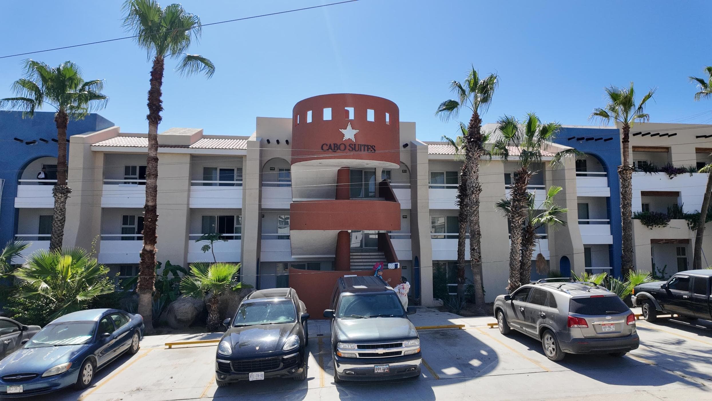 Cabo Suites
