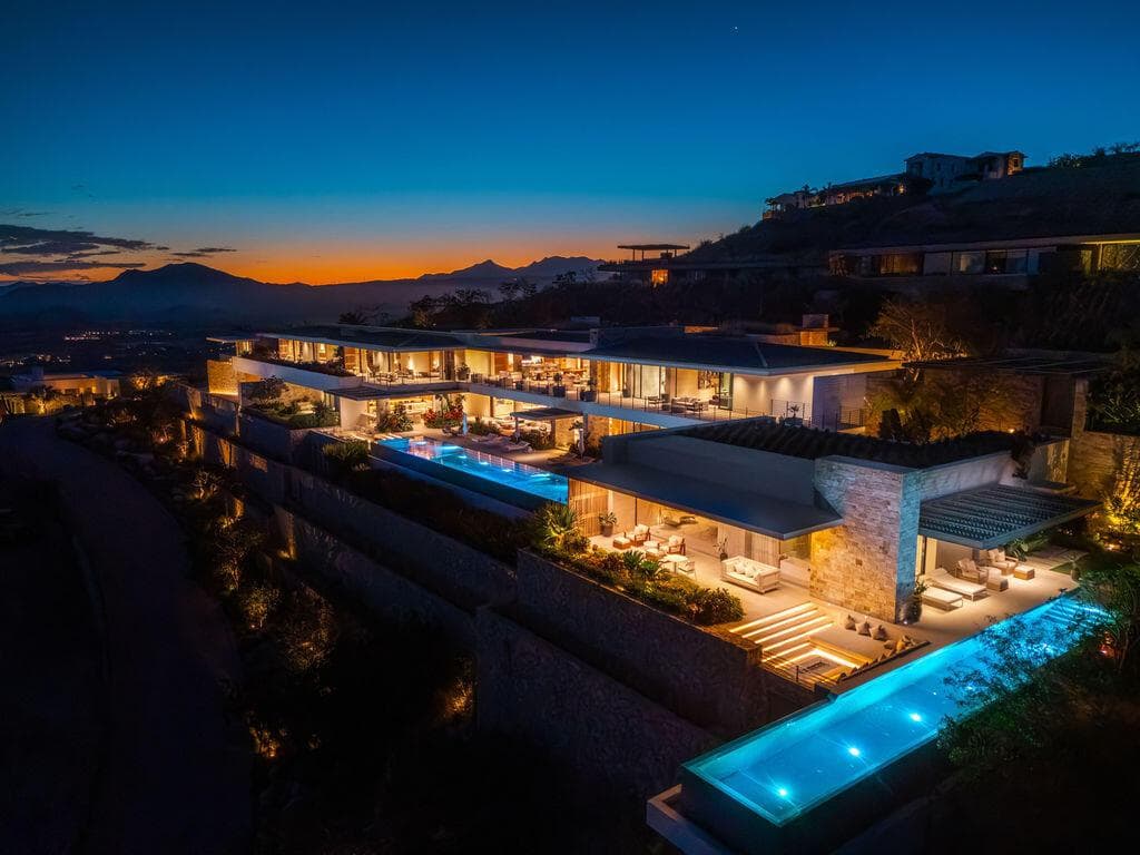 The Nivel Estate