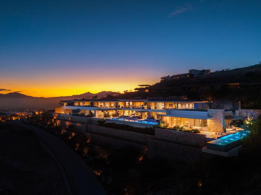 The Nivel Estate