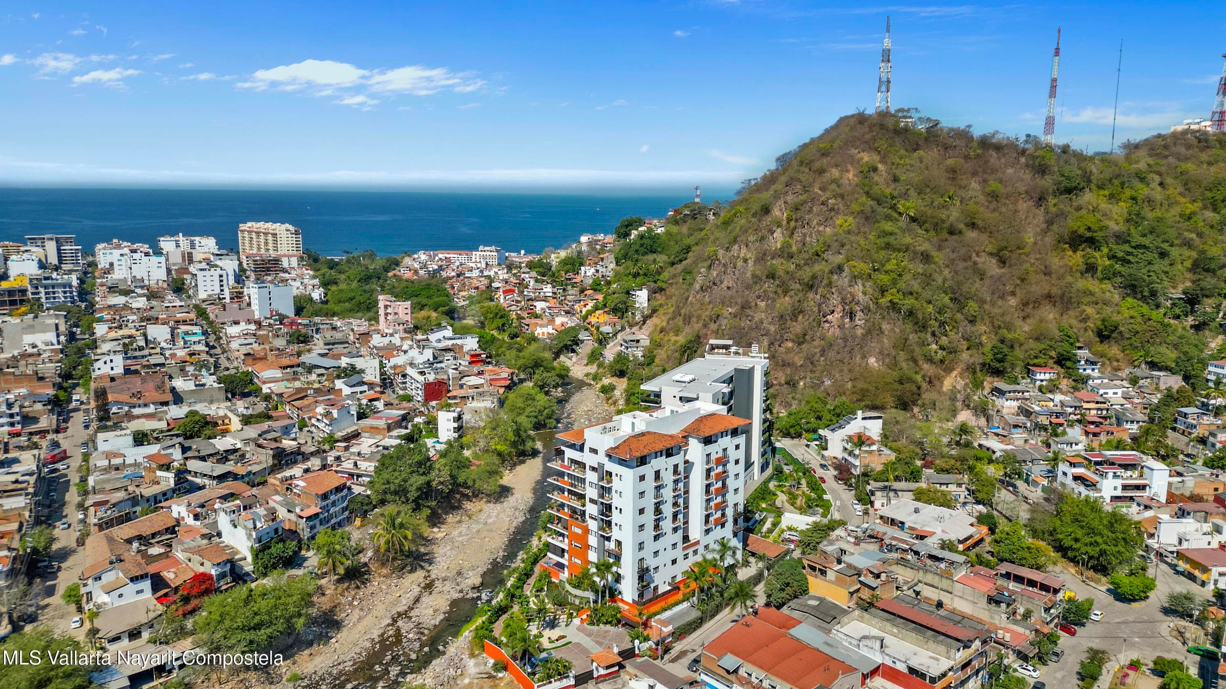 Condo Rivera Cuale 402