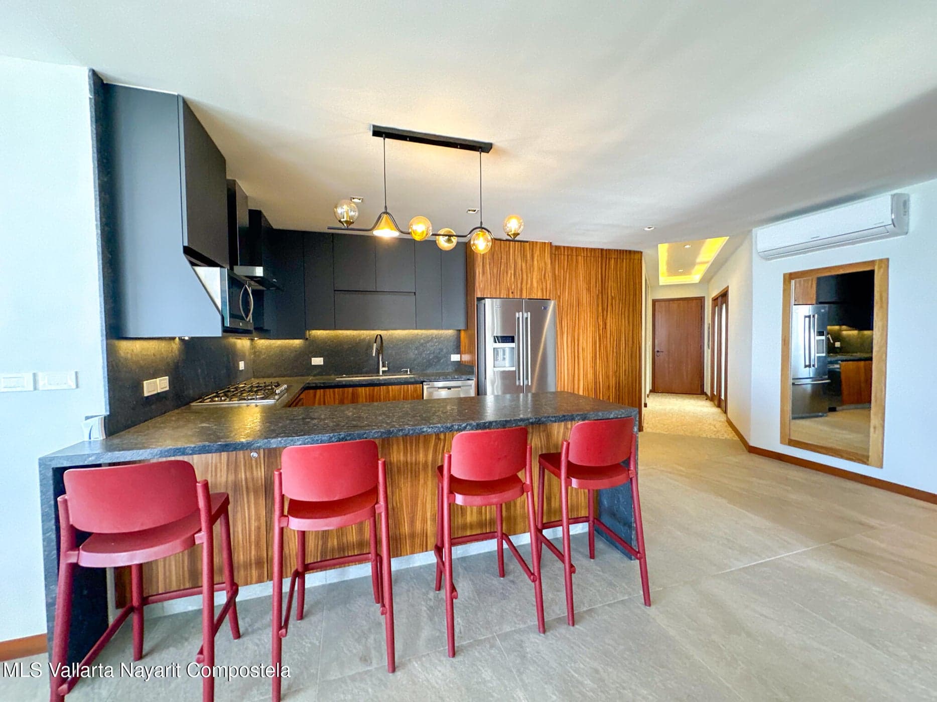 Penthouse Coral Tower 1