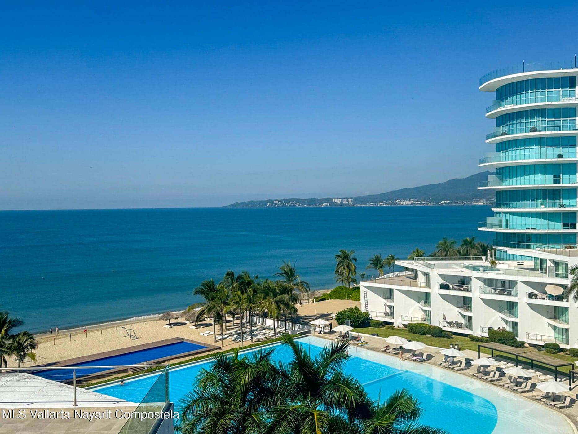 Penthouse Coral Tower 1