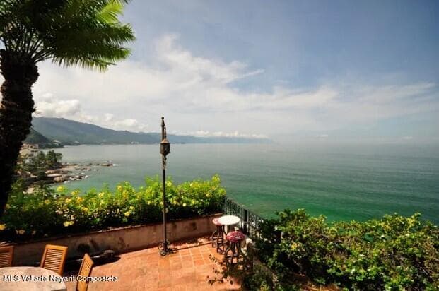 VILLAS BANDERAS PH