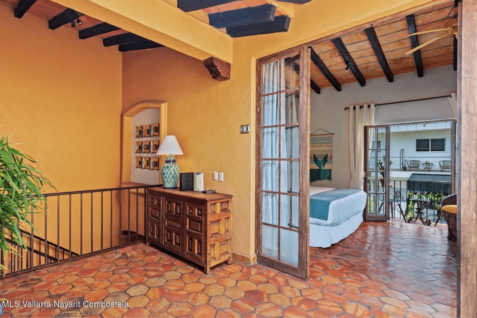 Villa Lola