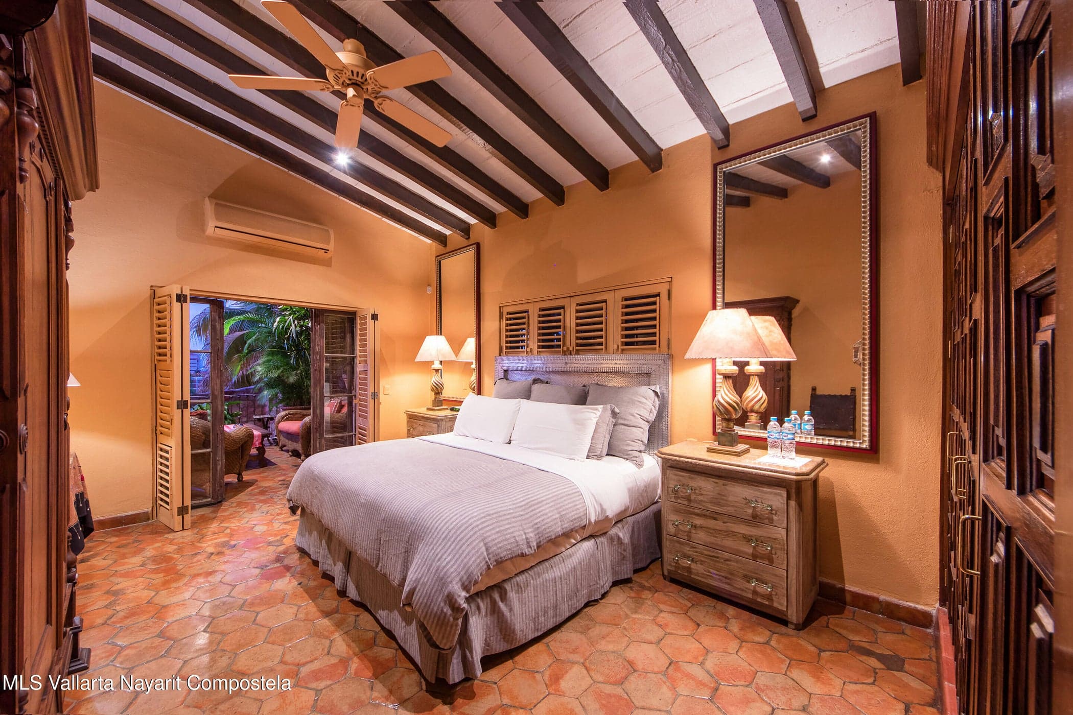 Villa Lola