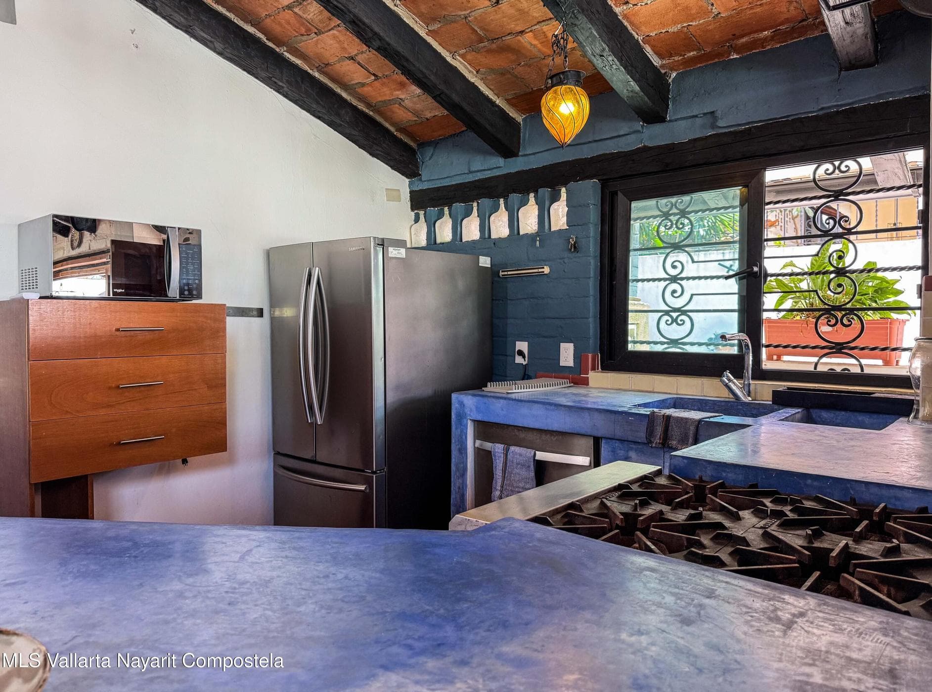 CASA AZUL CELESTE
