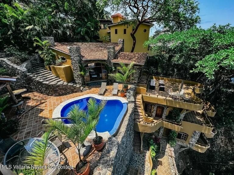 Villa Carolyna