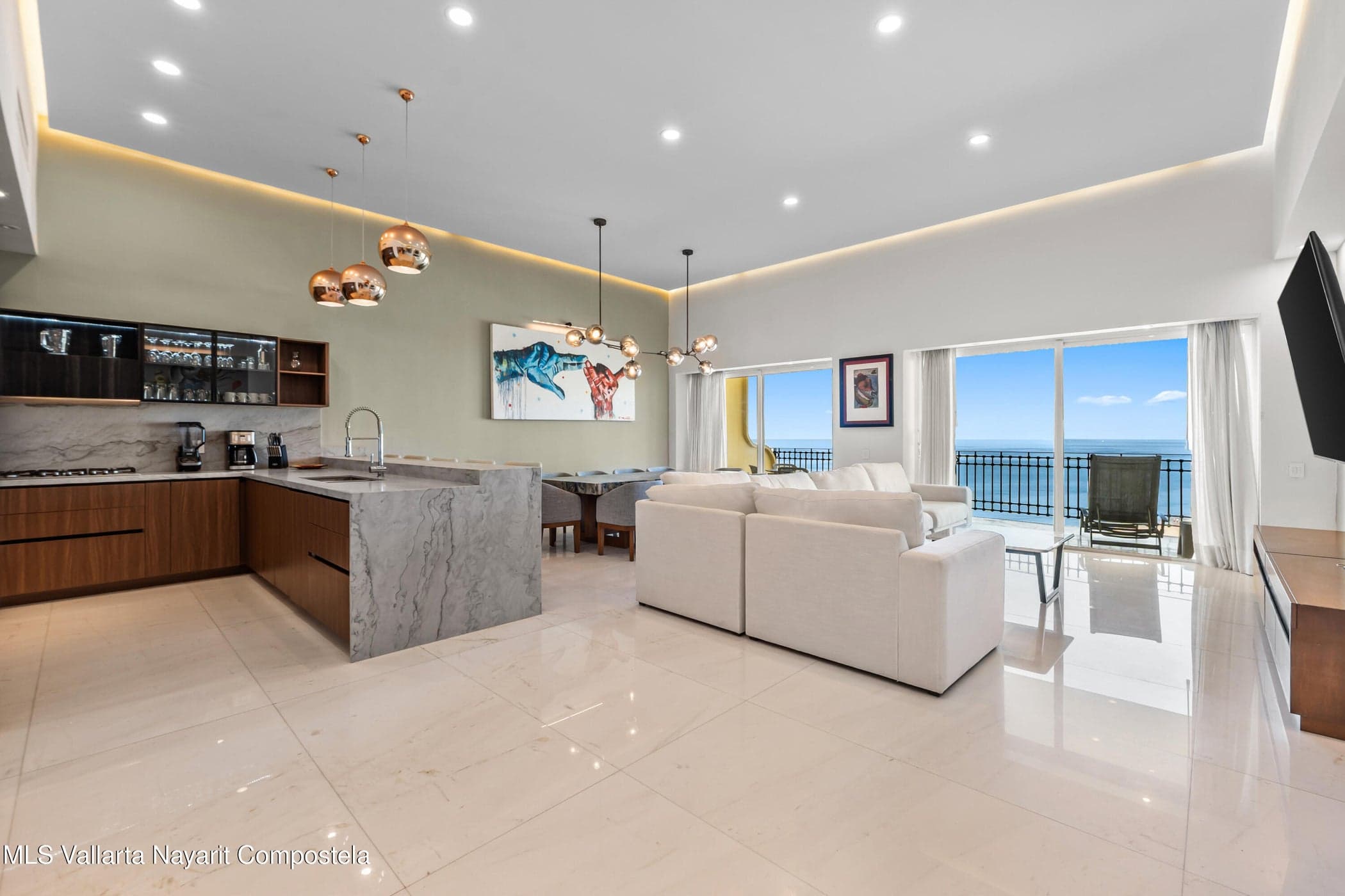 BAY VIEW GRAND