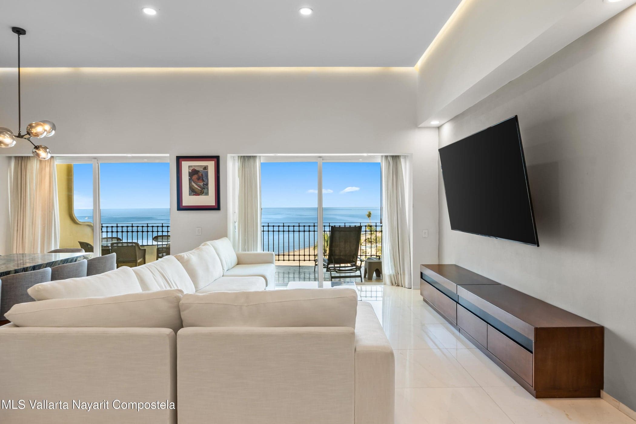 BAY VIEW GRAND
