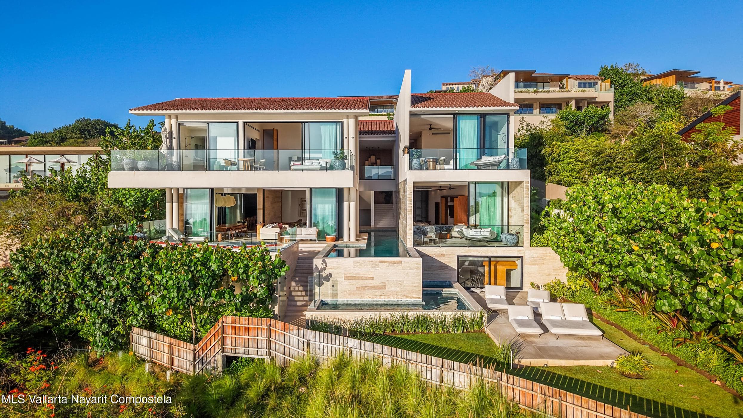 Casa Dinamita