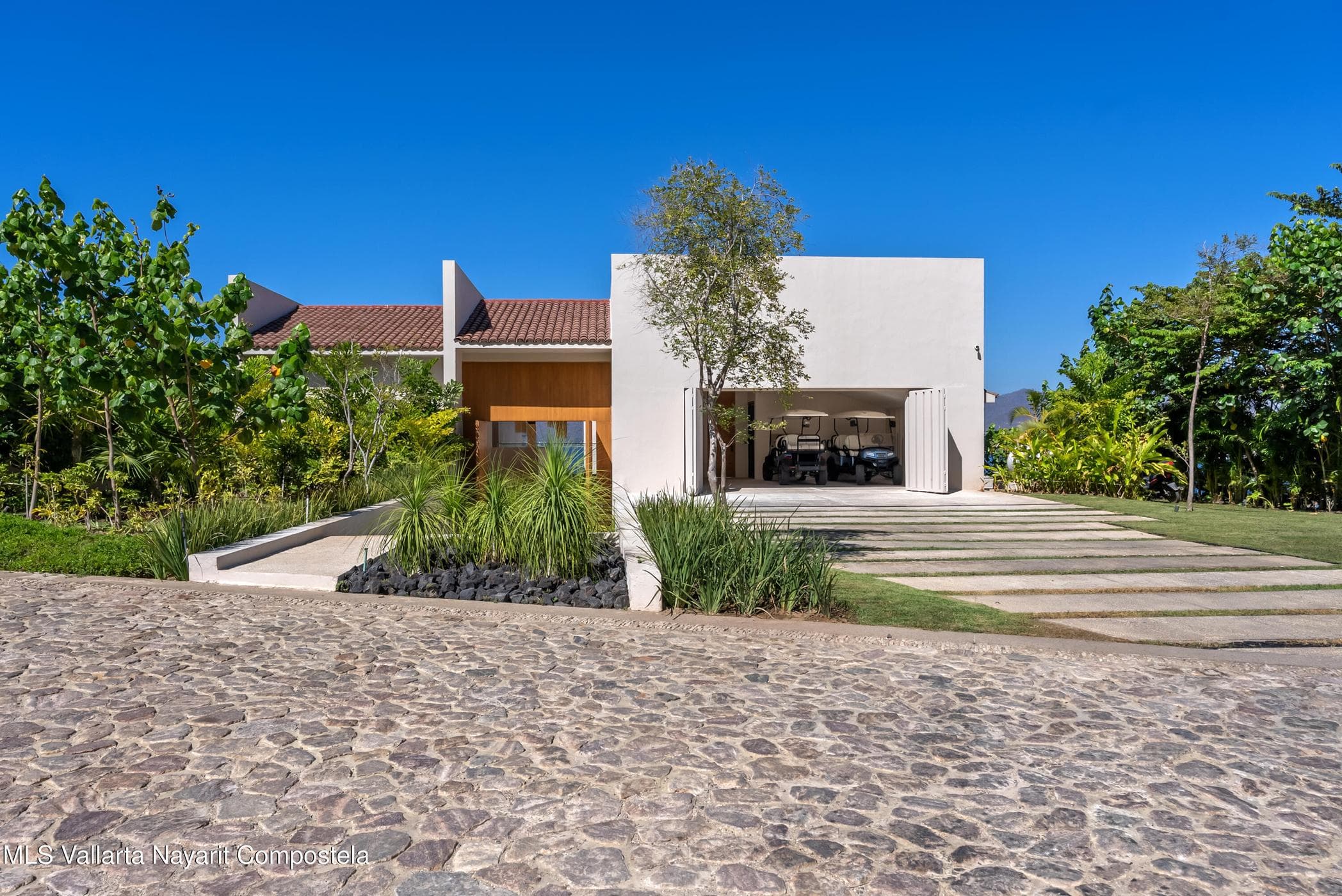 Casa Dinamita