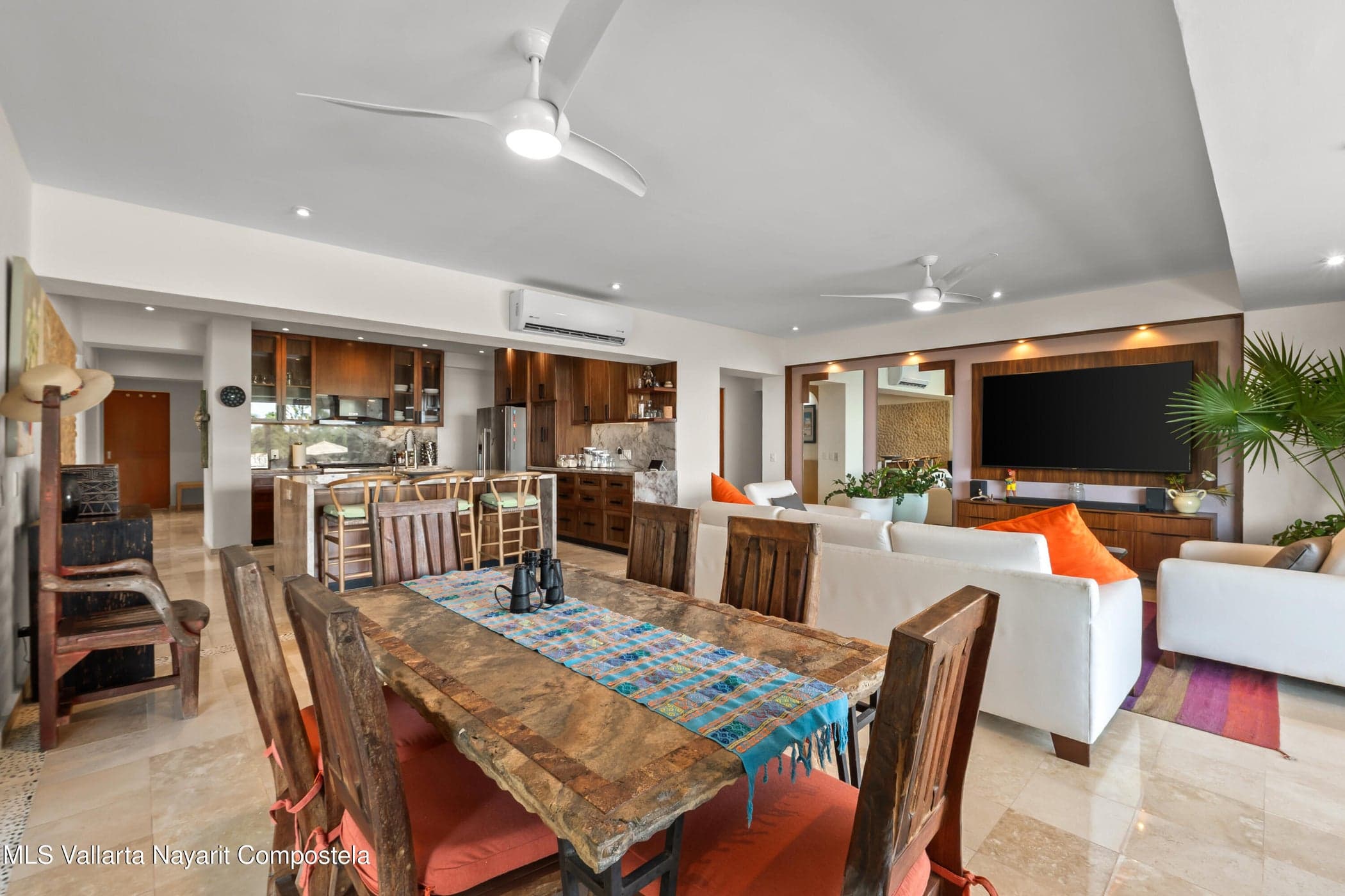 LA CIMA I CONDO 1B